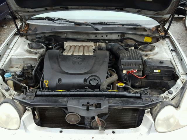 KMHWF35H92A668252 - 2002 HYUNDAI SONATA GLS SILVER photo 7