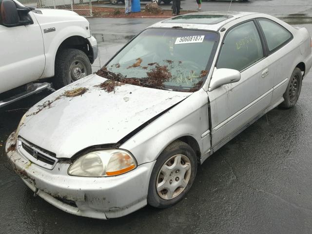 1HGEJ824XWL041102 - 1998 HONDA CIVIC EX Silber Foto 2