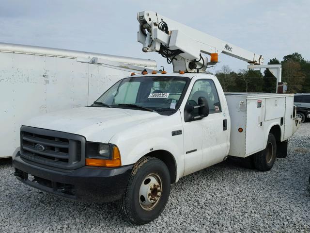 3FDWF36F6YMA22384 - 2000 FORD F350 SUPER WHITE photo 2