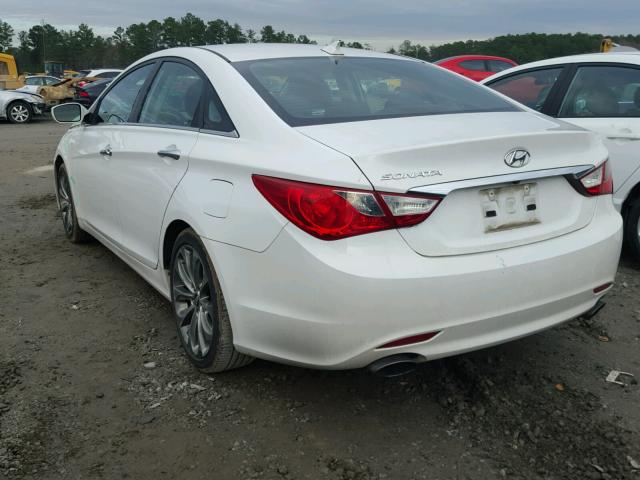 5NPEC4AC7CH369166 - 2012 HYUNDAI SONATA SE WHITE photo 3