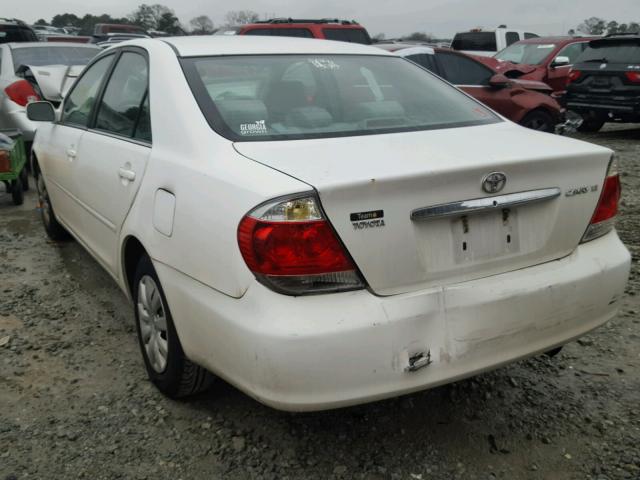 4T1BE32K55U594820 - 2005 TOYOTA CAMRY LE WHITE photo 3