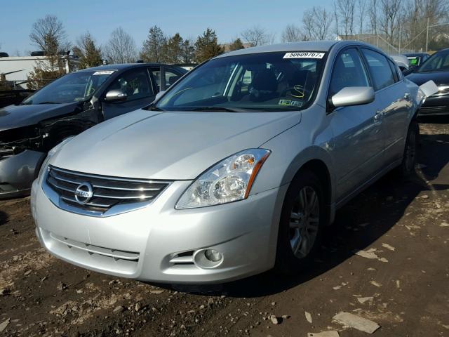 1N4AL2AP5BN472161 - 2011 NISSAN ALTIMA BAS SILVER photo 2