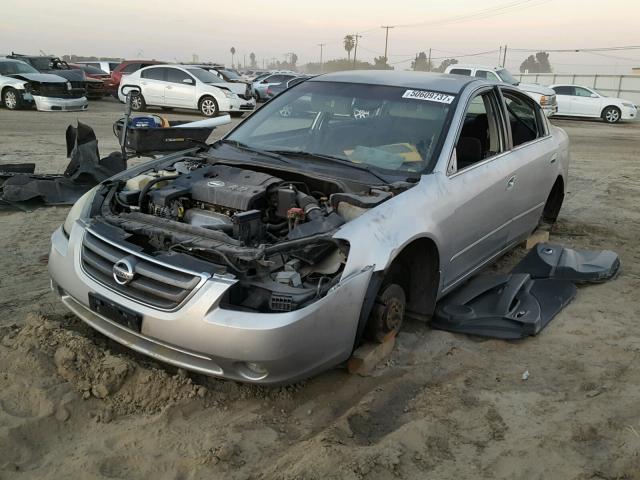 1N4AL11D83C224001 - 2003 NISSAN ALTIMA BAS SILVER photo 2