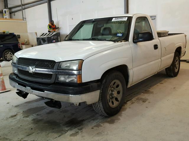 1GCEC14X55Z336370 - 2005 CHEVROLET SILVERADO WHITE photo 2