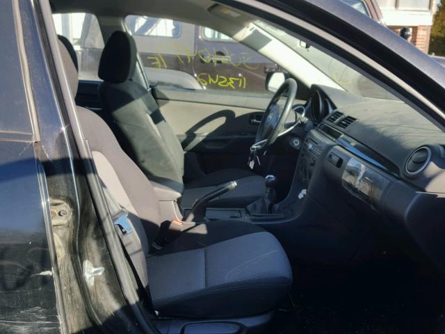 JM1BK12G261443711 - 2006 MAZDA 3 I BLACK photo 5