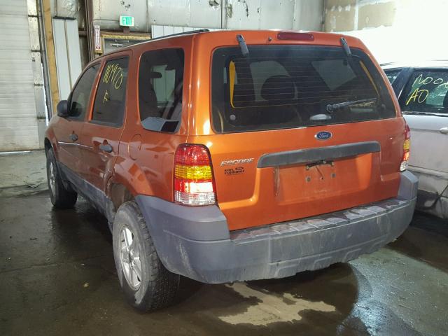 1FMYU92Z47KB37895 - 2007 FORD ESCAPE XLS ORANGE photo 3