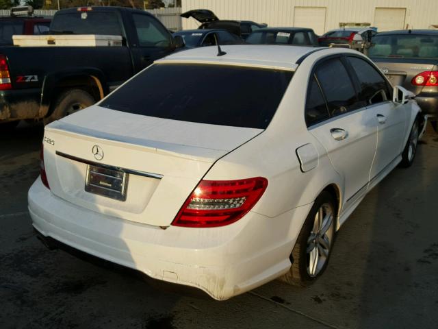 WDDGF4HB1EG198750 - 2014 MERCEDES-BENZ C 250 WHITE photo 4