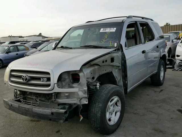 5TDZT34A72S064197 - 2002 TOYOTA SEQUOIA SR SILVER photo 2