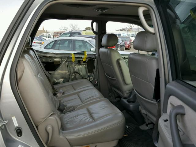 5TDZT34A72S064197 - 2002 TOYOTA SEQUOIA SR SILVER photo 6