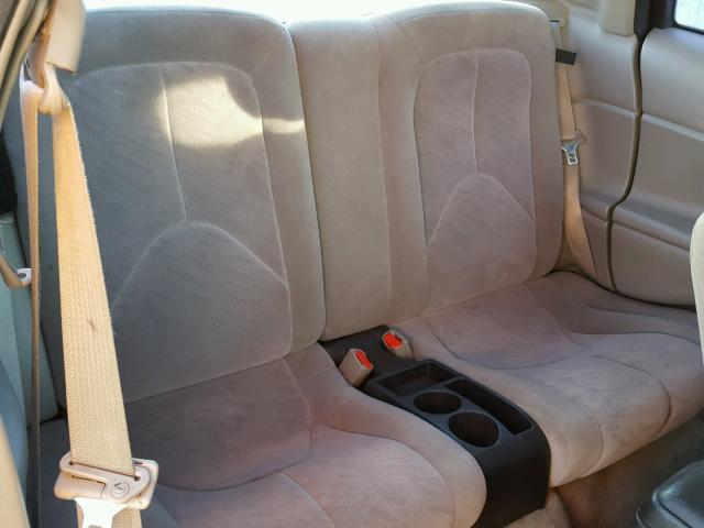 1G8ZR12752Z206209 - 2002 SATURN SC2 RED photo 6