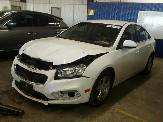 1G1PC5SB2F7220427 - 2015 CHEVROLET CRUZE LT WHITE photo 2