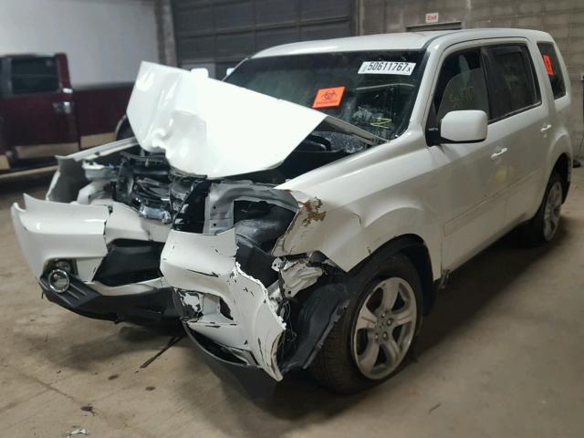 5FNYF4H43DB017169 - 2013 HONDA PILOT EX SILVER photo 2