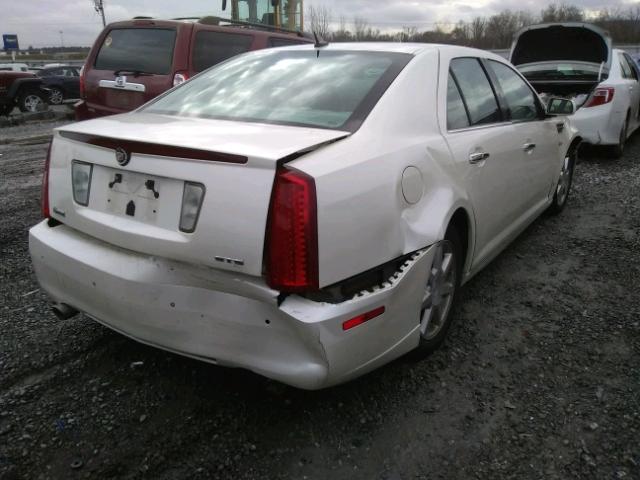 1G6DZ67A380160428 - 2008 CADILLAC STS WHITE photo 4