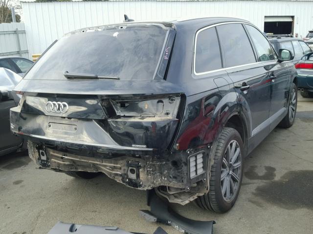 WA1LHAF7XHD038995 - 2017 AUDI Q7 PREMIUM BLACK photo 4