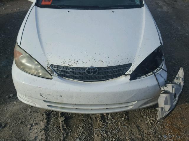 4T1BE32K03U184617 - 2003 TOYOTA CAMRY LE WHITE photo 7