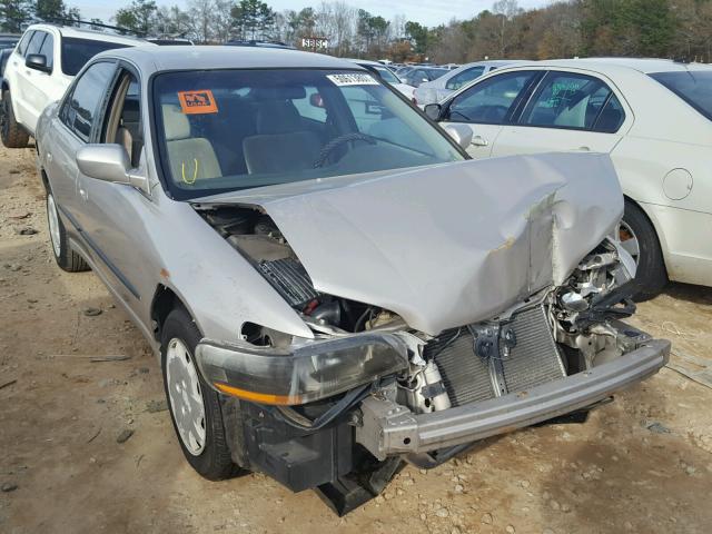 1HGCG5643XA027859 - 1999 HONDA ACCORD LX SILVER photo 1