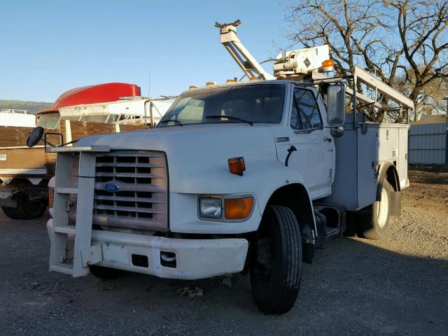 1FDMF70J5SVA20991 - 1995 FORD F700 WHITE photo 2