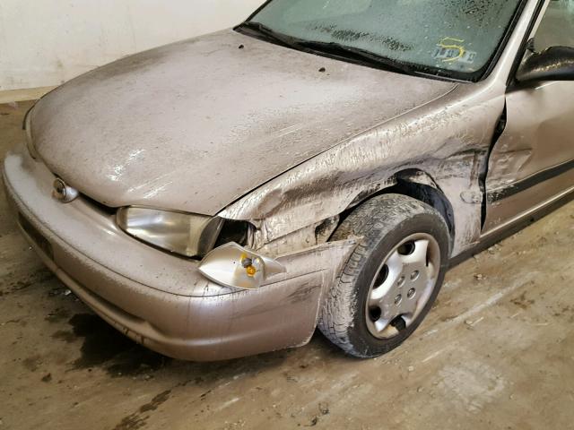 1Y1SK5289YZ410687 - 2000 CHEVROLET GEO PRIZM 棕色 照片 9