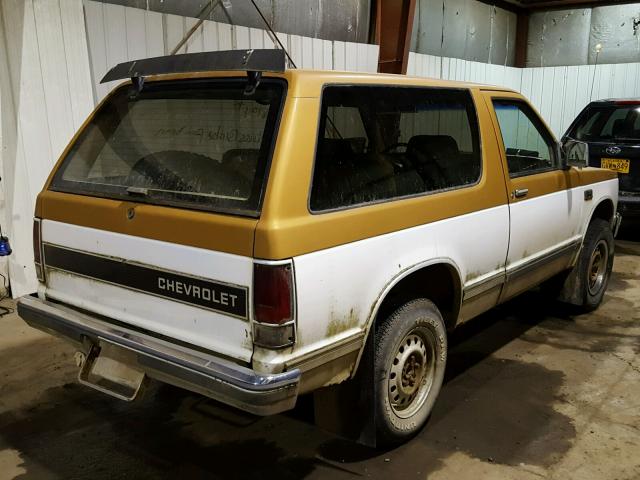 1G8CT18B4F0148042 - 1985 CHEVROLET BLAZER S10 TWO TONE photo 4