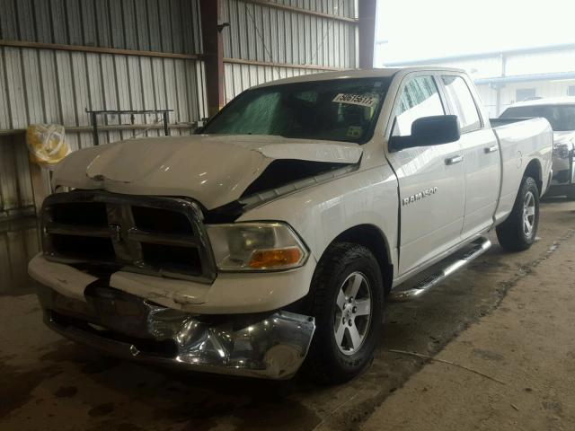 1D7RB1GP4BS586130 - 2011 DODGE RAM 1500 WHITE photo 2