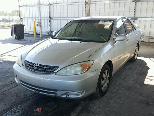 4T1BE32K64U824041 - 2004 TOYOTA CAMRY LE SILVER photo 2