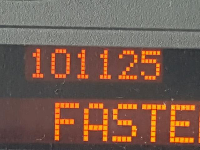 WBAFB33541LH18891 - 2001 BMW X5 4.4I SILVER photo 8