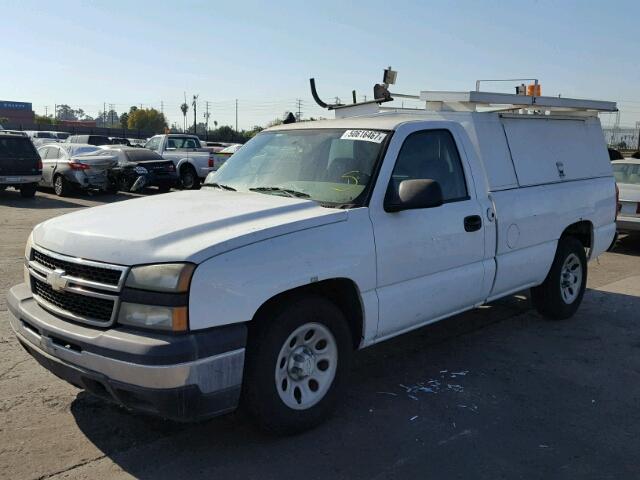 3GCEC14X06G253852 - 2006 CHEVROLET SILVERADO WHITE photo 2