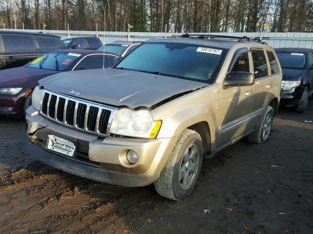 1J4HR58205C645484 - 2005 JEEP GRAND CHER TAN photo 2