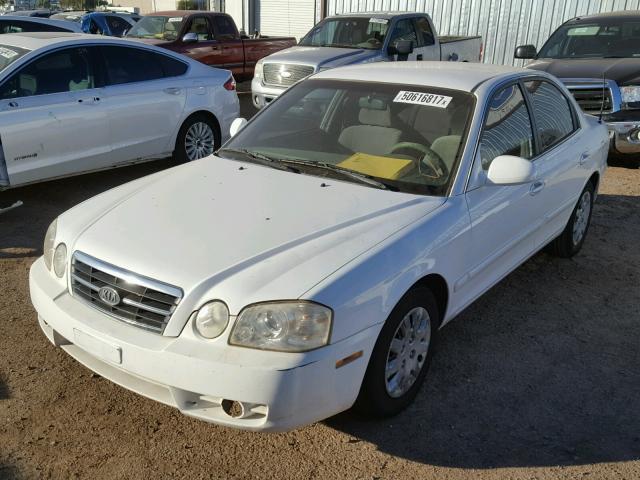 KNAGD126655382469 - 2005 KIA OPTIMA LX WHITE photo 2