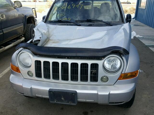 1J4GL48K46W214329 - 2006 JEEP LIBERTY SP SILVER photo 7