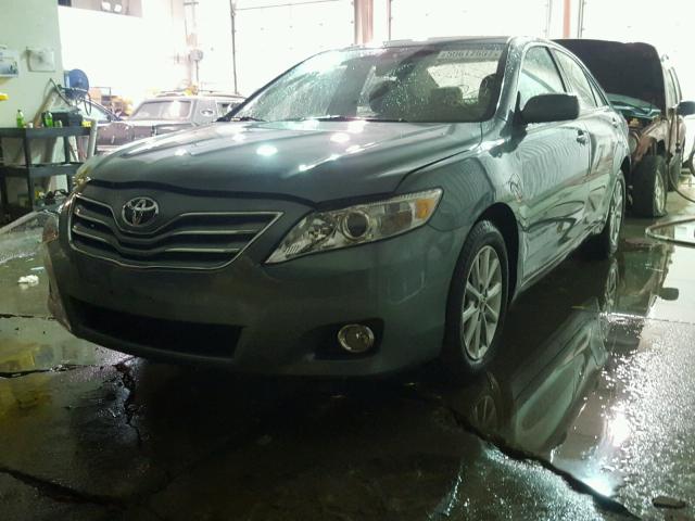 4T1BK3EK9BU629469 - 2011 TOYOTA CAMRY SE GREEN photo 2