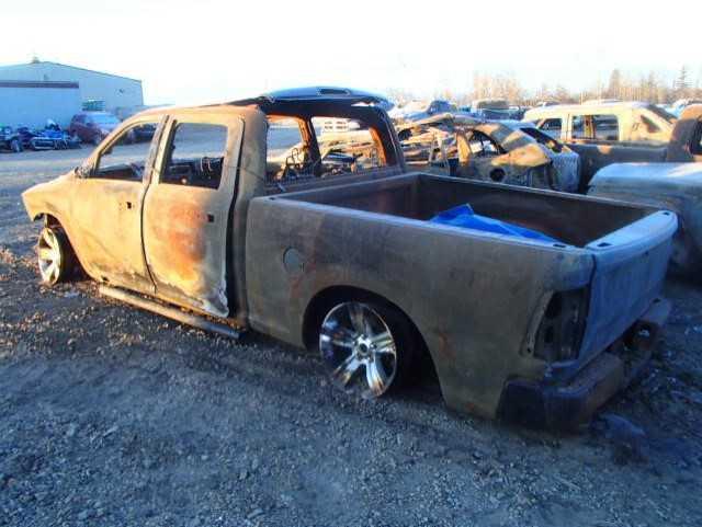 1C6RR7UT9FS680544 - 2015 RAM 1500 SPORT BURN photo 3