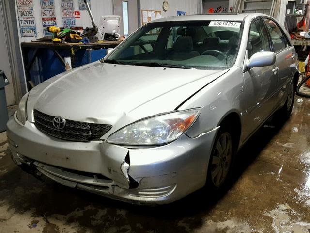 4T1BE30K92U516247 - 2002 TOYOTA CAMRY LE SILVER photo 2