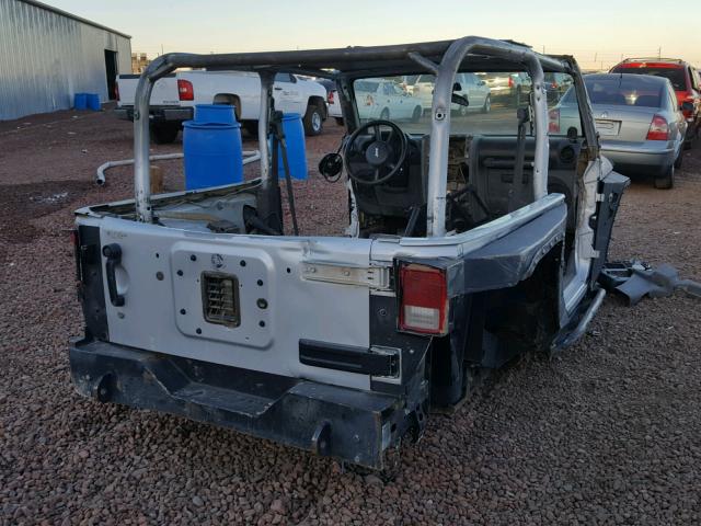 1J4FA24149L751730 - 2009 JEEP WRANGLER X GRAY photo 4