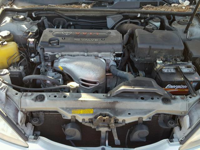 JTDBE30K020072090 - 2002 TOYOTA CAMRY LE ვერცხლისფერი ფოტო 7