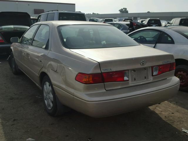 JT2BG22K0Y0390987 - 2000 TOYOTA CAMRY CE TAN photo 3