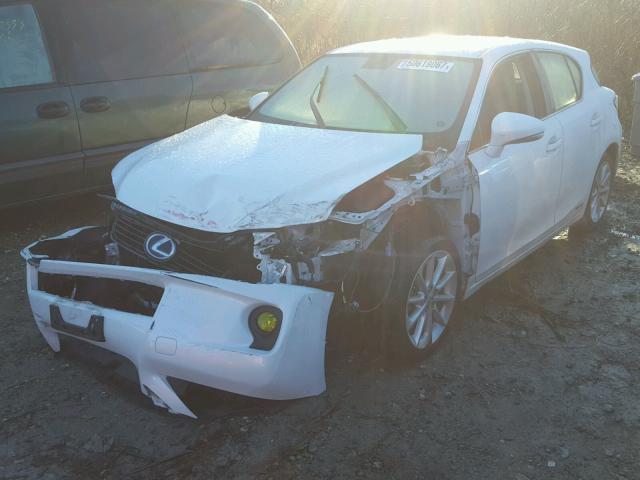 JTHKD5BH8C2073556 - 2012 LEXUS CT 200 WHITE photo 2