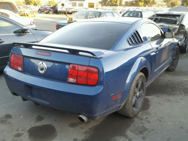 1ZVHT82H385133813 - 2008 FORD MUSTANG GT BLUE photo 4