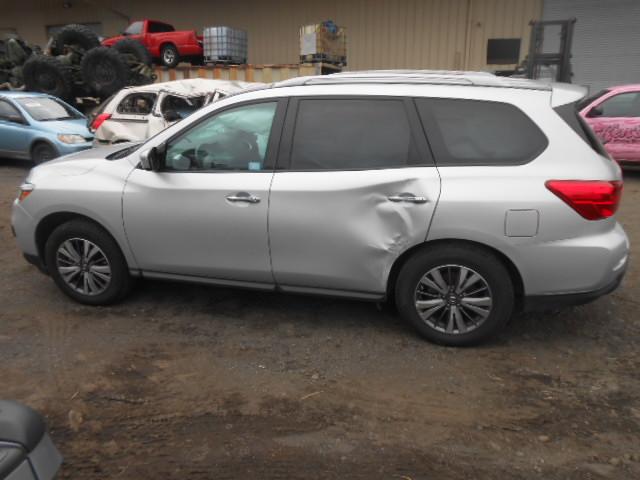 5N1DR2MM0HC614603 - 2017 NISSAN PATHFINDER SILVER photo 9