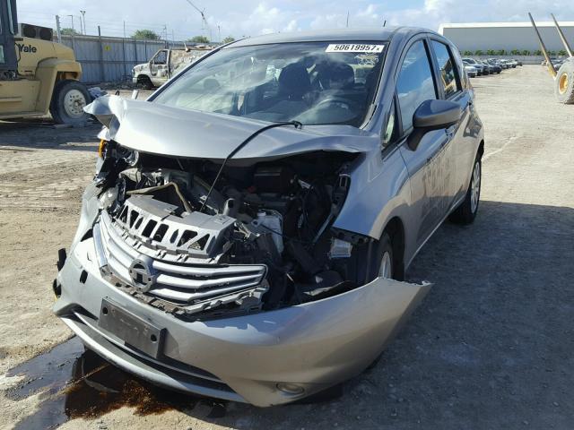 3N1CE2CP0FL436963 - 2015 NISSAN VERSA NOTE GRAY photo 2