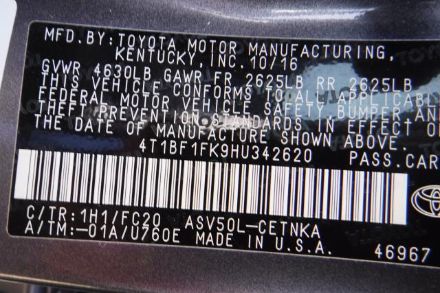 4T1BF1FK9HU342620 - 2017 TOYOTA CAMRY LE ნაცრისფერი ფოტო 10