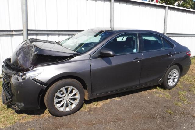 4T1BF1FK9HU342620 - 2017 TOYOTA CAMRY LE ნაცრისფერი ფოტო 2