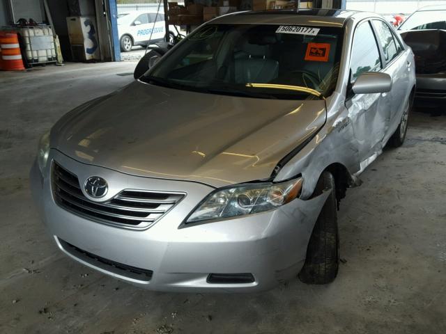 4T1BB46K09U070490 - 2009 TOYOTA CAMRY HYBR SILVER photo 2