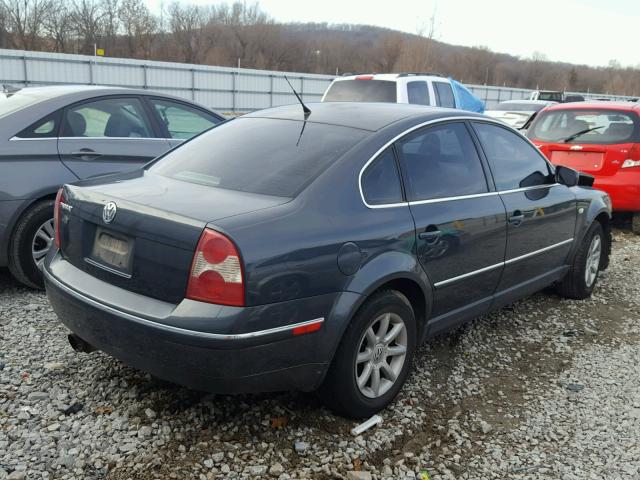 WVWPD63B74P052208 - 2004 VOLKSWAGEN PASSAT GLS GREEN photo 4