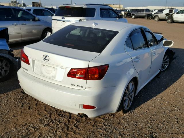 JTHCK262072012531 - 2007 LEXUS IS 250 WHITE photo 4