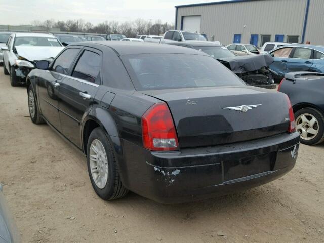 2C3AA43R45H176690 - 2005 CHRYSLER 300 BLACK photo 3