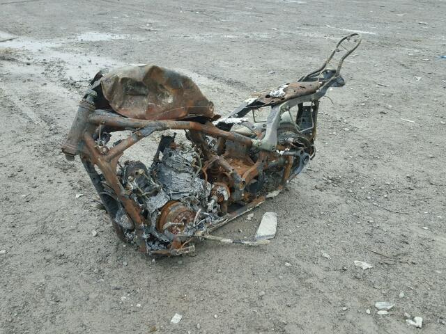 JS1VS55A862103897 - 2005 SUZUKI C50 BURN photo 2