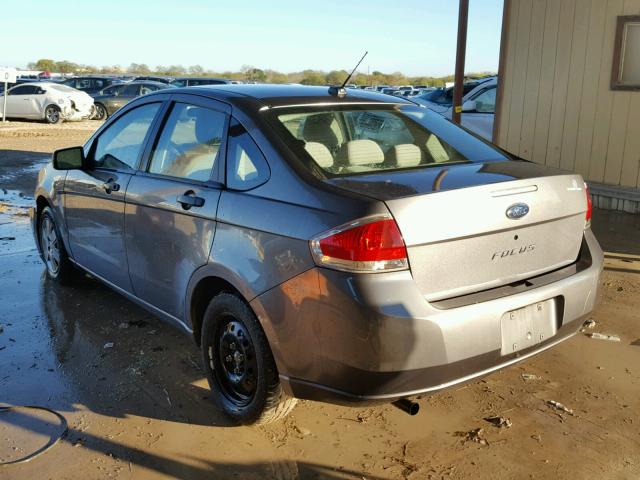 1FAHP34N99W165714 - 2009 FORD FOCUS S GRAY photo 3