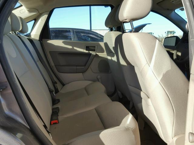 1FAHP34N99W165714 - 2009 FORD FOCUS S GRAY photo 6