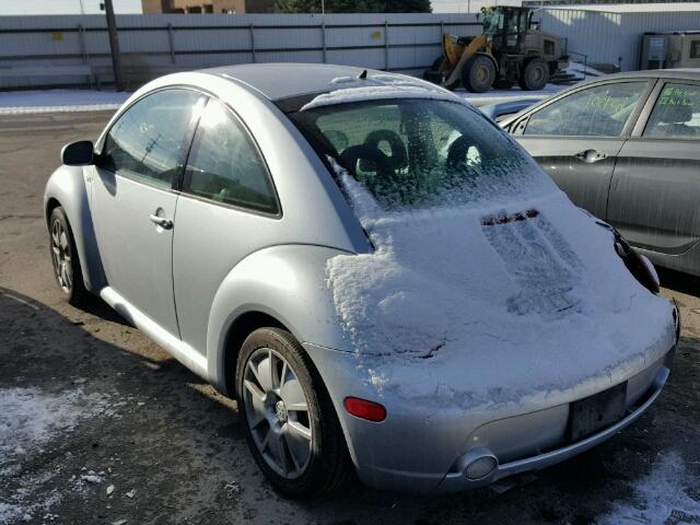 3VWFE21C82M426743 - 2002 VOLKSWAGEN NEW BEETLE 银色 照片 3